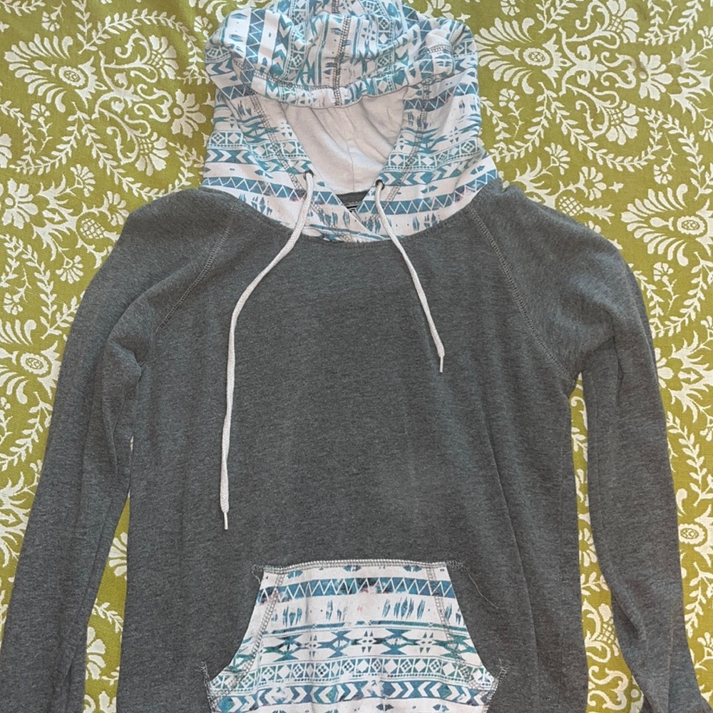 gray hoodie